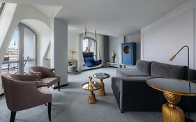 Hotel Luc, Autograph Collection